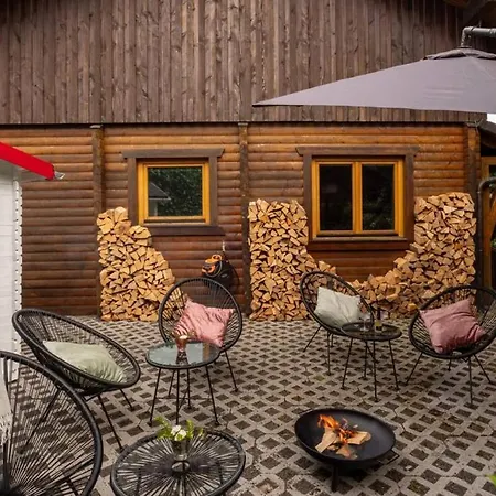 Panoramic Hot Tub, Bbq, View, Terrace בקתה