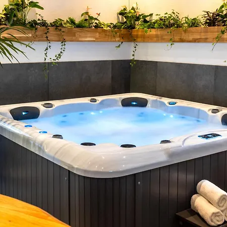 Panoramic Hot Tub, Bbq, View, Terrace *